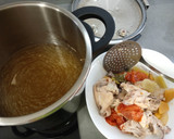 Foto del paso 1 de la receta: Por poco más de 10€. Consomé