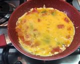 Foto del paso 2 de la receta: Huevos revueltos a la sonorense