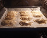 Foto del paso 9 de la receta: Empanadillas de carne estilo argentino o de atún