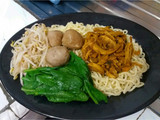 Mie Ayam Bakso Ternyata Lebih Enak Bikin Sendiri Loh