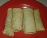 Foto langkah ke 4 dari resep Risol homemade.