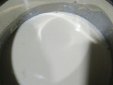 Mousse de piloncillo con jelly de tejocote con guayaba