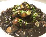 Foto del paso 7 de la receta Garbanzos con huevas de sepias en su tinta.