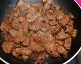 Foto del paso 2 de la receta: Hígados de pollo con ajos tiernos