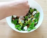 A picture of step 5 of Purslane Salad.