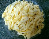 Hình bước làm 3 của món Bò Bía Mặn