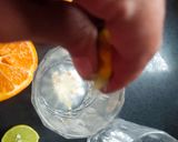 ऑरेंज मोकटेल(Orange Mocktail Recipe In Hindi) रेसिपी चरण 1 फोटो