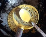 A picture of step 2 of Bundi Raita.