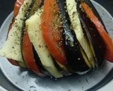 Foto del paso 2 de la receta: Berenjenas rellenas de queso y tomate
