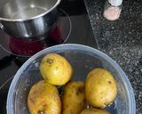 A picture of step 1 of Healthy mashed potato (no cream).