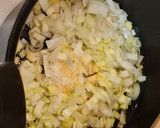 Foto del paso 2 de la receta: Magro de cerdo al curry con boniato y patata
