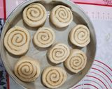 Foto langkah ke 4 dari resep Cinnamon Roll tanpa ulen.