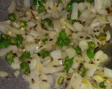 A picture of step 3 of Beaten rice kurmure starter.