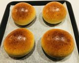 A picture of step 8 of Hand-Kneaded Hamburger Buns.