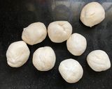 A picture of step 5 of Veg Chilli Momos.
