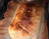 Foto langkah ke 4 dari resep Puff Pastry Salmon (Salmon en Croute/Salmon Wellington).