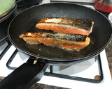 Foto del paso 4 de la receta: Salmón en salsa a la miel