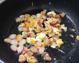 รูปขั้นตอนการทำที่ 4 ของ ข้าวผัดปูอัด