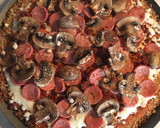 Foto del paso 7 de la receta: Pizza 🍕 baja en grasa (para el antojo) Masa de coliflor y avena
