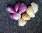 Foto langkah ke 2 dari resep Sawi putih, tahu, telur puyuh masak kari.