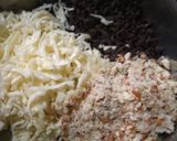 A picture of step 2 of Chocolate cheese paratha.