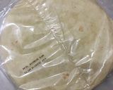 Foto langkah ke 1 dari resep Wrapped Salad / Salad Roll.