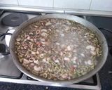 Foto del paso 6 de la receta: Fideuá en su tinta