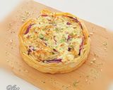 A picture of step 4 of Filo Tart with Goat Cheese and Red Onion.