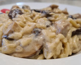 Foto del paso 6 de la receta: Risotto de pollo y champiñones con nata