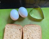 A picture of step 1 of Eggzellent Brekky.