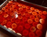 Túrós-banános-epres piskóta recept fázis 6 fotója