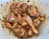 Foto del paso 3 de la receta Muslitos de pollo crujientes al horno