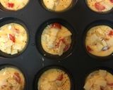 Foto del paso 4 de la receta Muffins de huevo con jamón, queso, cebolla y tomate cherry