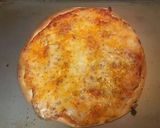 A picture of step 1 of Southern Quick Pizza Snack.