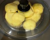 Foto langkah ke 1 dari resep Cheessy Mashed Potato.