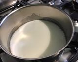 Une image de l'étape 2 de Flan « bonhomme » aux pêches de vigne.