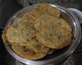 मेथी पूरी (methi poori recipe in Hindi) रेसिपी चरण 8 फोटो