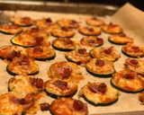 Foto del paso 4 de la receta: Minipizzas de calabacín sin lactosa