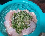 Foto del paso 3 de la receta: Muslos de pollo en salsa con menestra de verduras y setas en freidora de aire