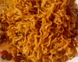 Foto langkah ke 3 dari resep Chili Oil Instant Ramen.