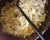 Foto langkah ke 5 dari resep 70. Nasi Goreng Ayam Kampung Pedas #DiulekAsyik #pekaninspirasi #cookpadcommunity.