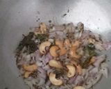 A picture of step 2 of Oats Upma.