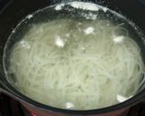 รูปขั้นตอนการทำที่ 4 ของ ก๋วยเตี๋ยวคลุก