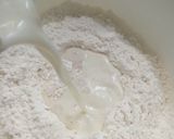 Foto langkah ke 2 dari resep Soft & Fluffy Japanese Milk Bread.