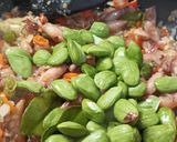 Foto langkah ke 3 dari resep Sambal Cumi Pete Kemangi.