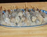 A picture of step 3 of Fried Shrimp Wrapped in Rice Noodles.