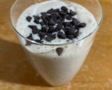 Foto del passaggio 3 della ricetta Frullato con yogurt vegano