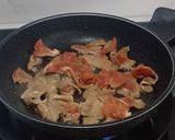 Foto langkah ke 3 dari resep Tumis brokoli daging sapi.