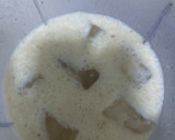 A picture of step 1 of Dates banana shake.