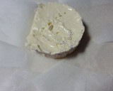 Foto del paso 1 de la receta: Rosca de queso camembert y Frankfurt (hojaldre)